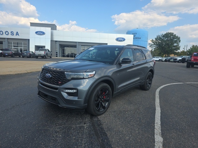 2024 Ford Explorer ST photo 5