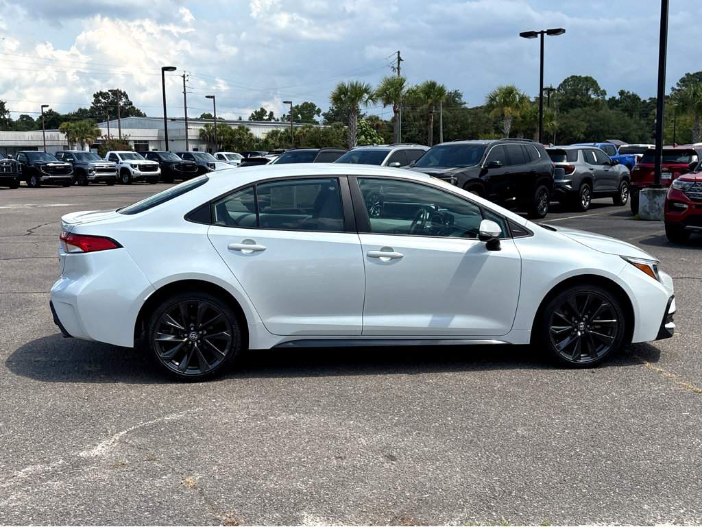 2023 Toyota Corolla SE photo 24