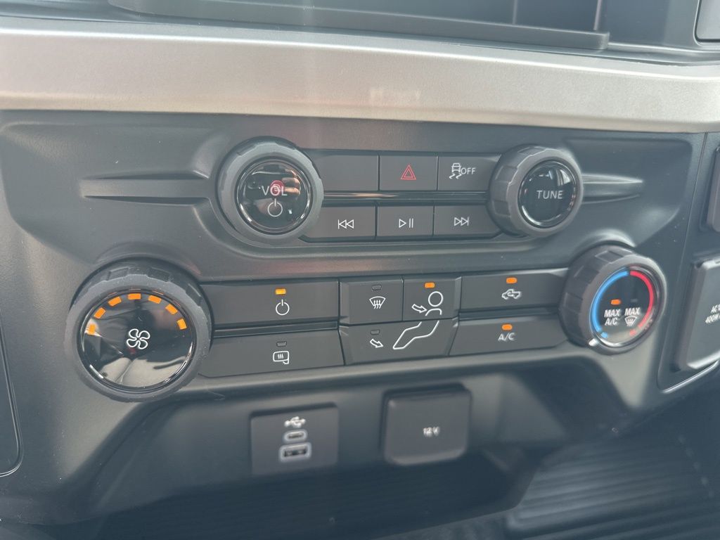 2026 Ford F-250 photo 27