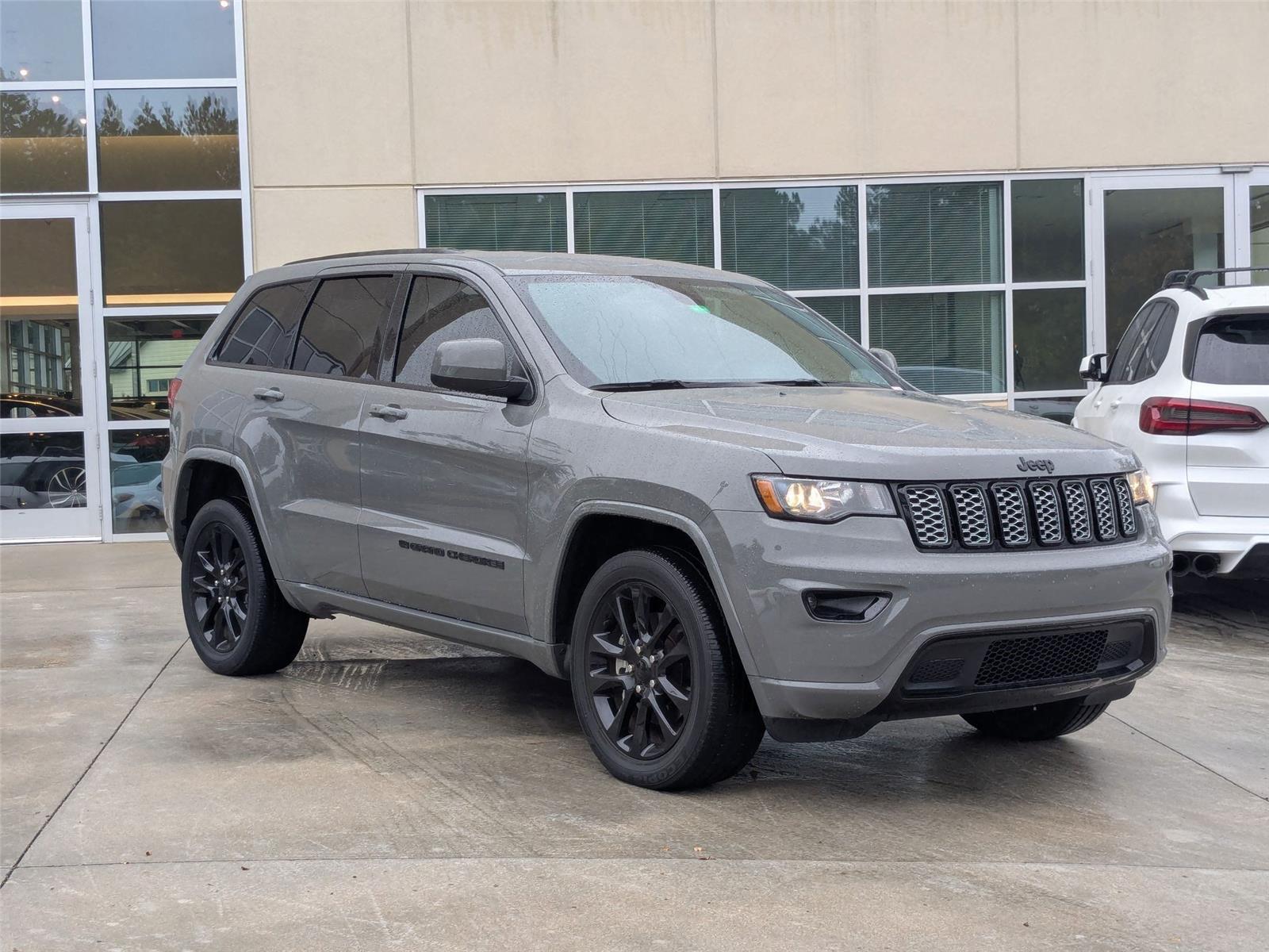 2022 Jeep Cherokee Laredo X photo 3
