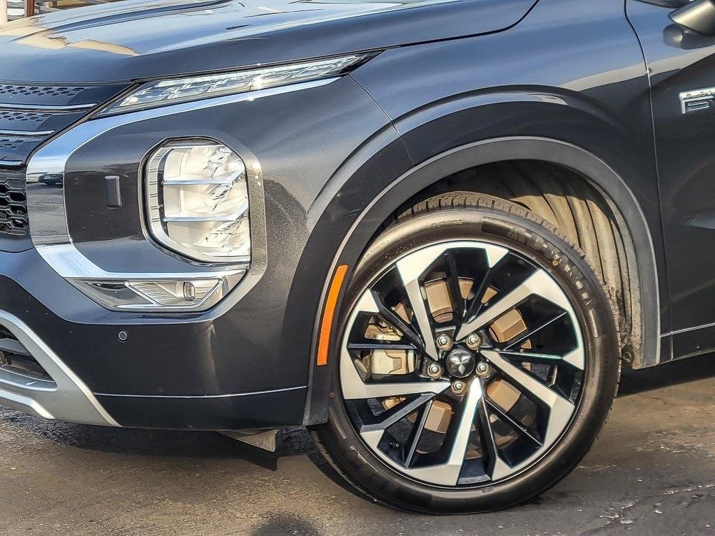 2024 MITSUBISHI OUTLANDER - Image 2