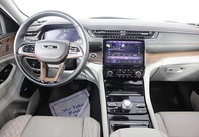 2021 Jeep Grand Cherokee L Summit photo 17