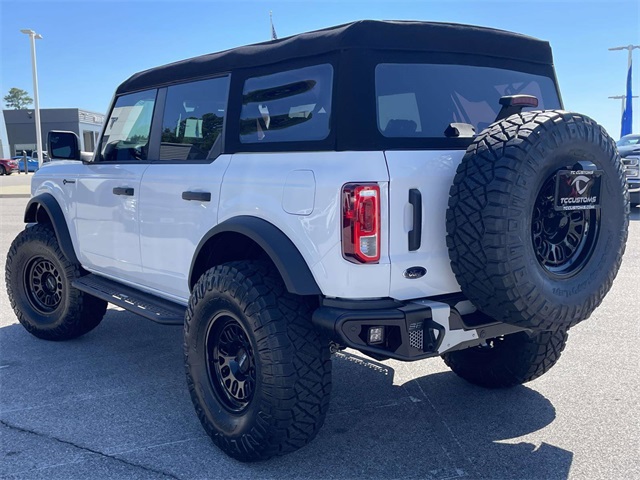 2025 Ford Bronco Base photo 4