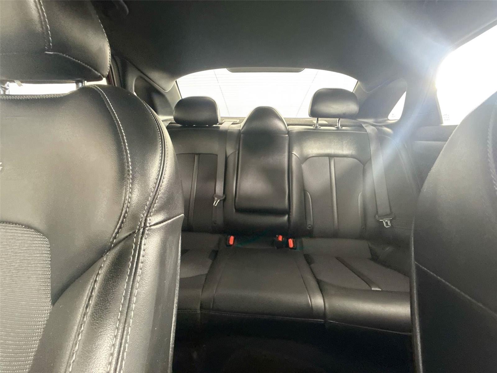 2021 Kia K5 GT-Line photo 12
