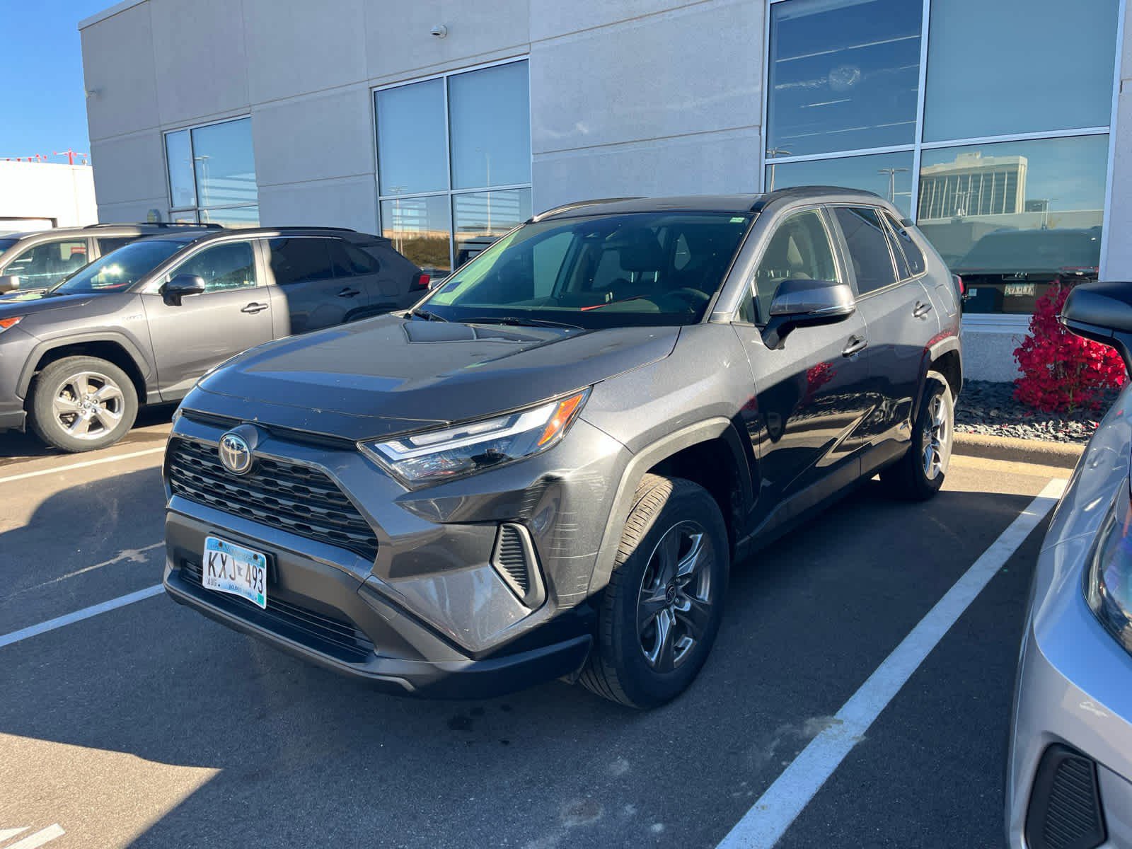 Used 2023 Toyota RAV4 XLE with VIN JTMRWRFV8PD195572 for sale in Golden Valley, Minnesota