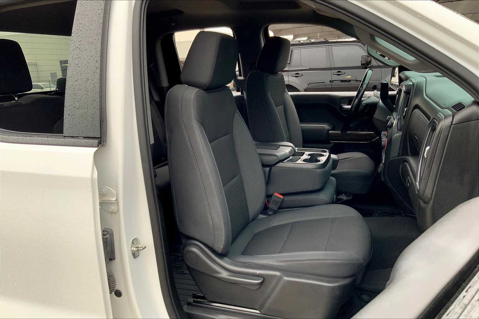 2019 Chevrolet Silverado 1500 LT photo 8