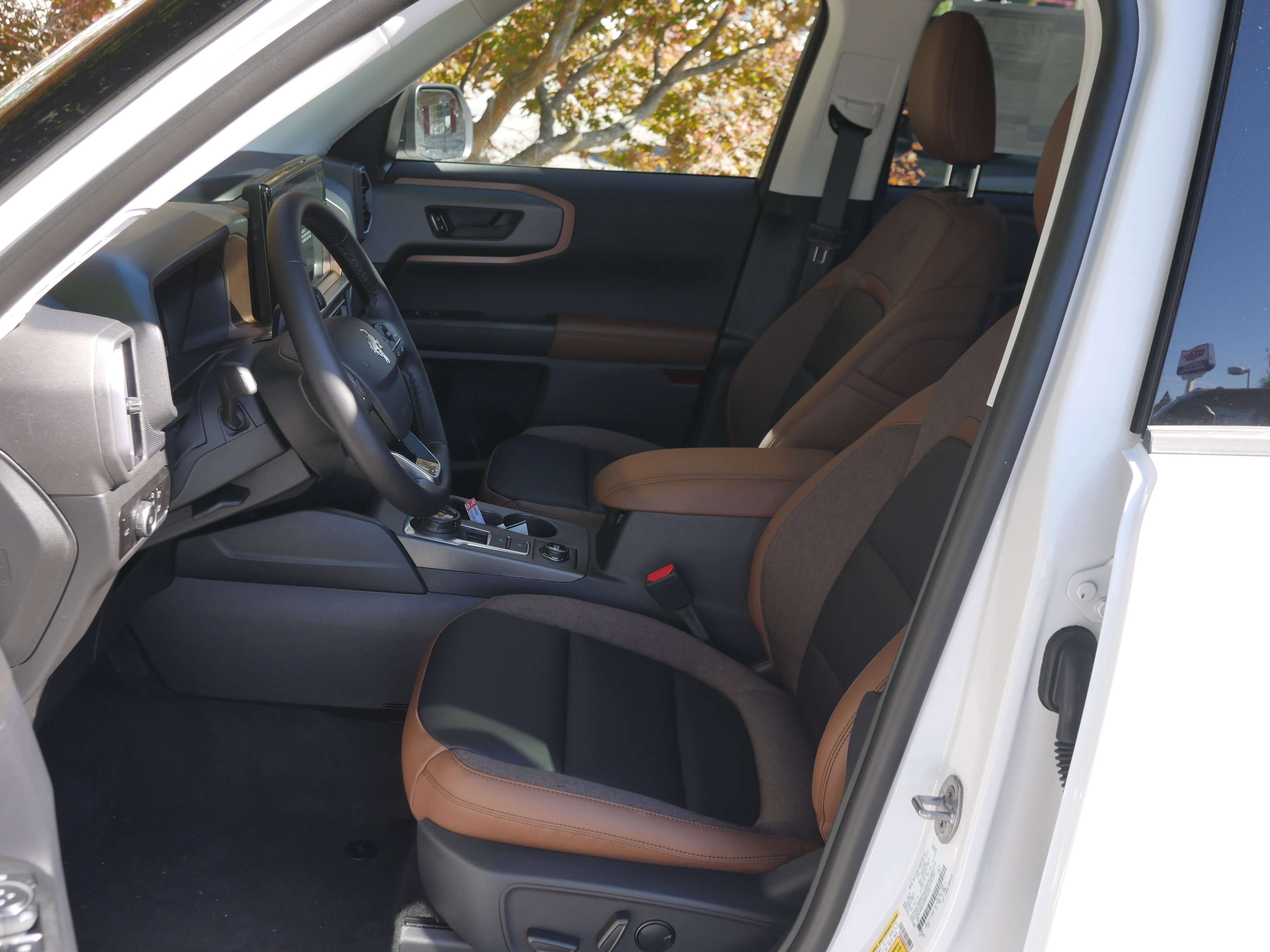 2025 Ford Bronco Sport Outer Banks photo 3