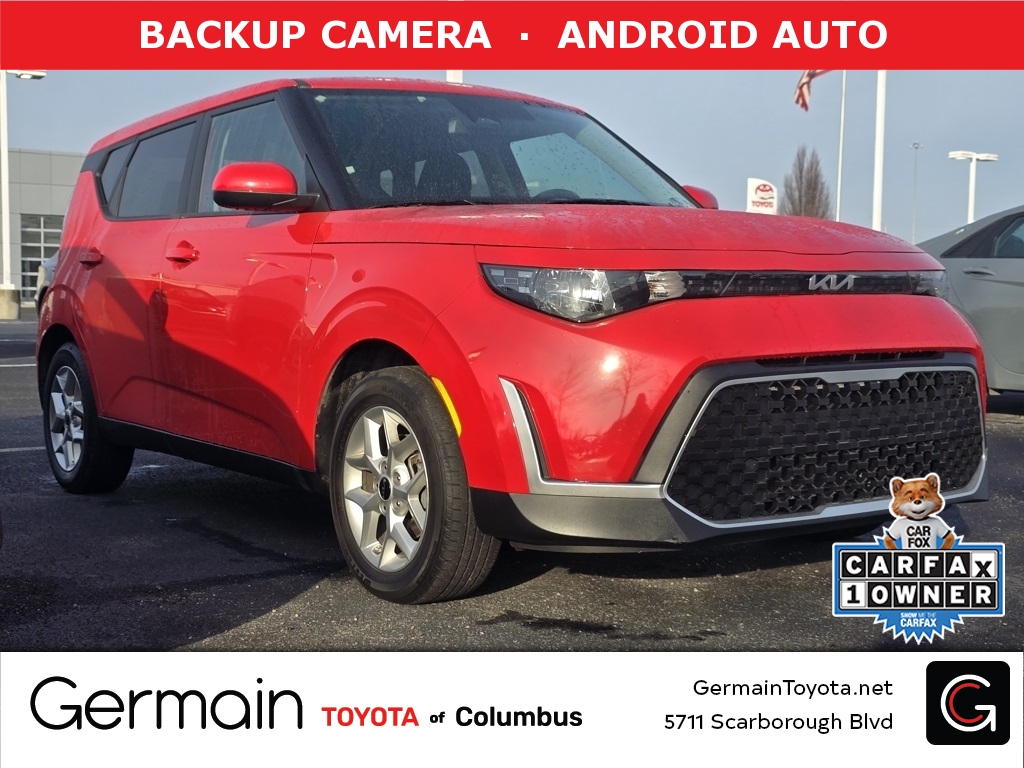 2024 Kia Soul LX's photo