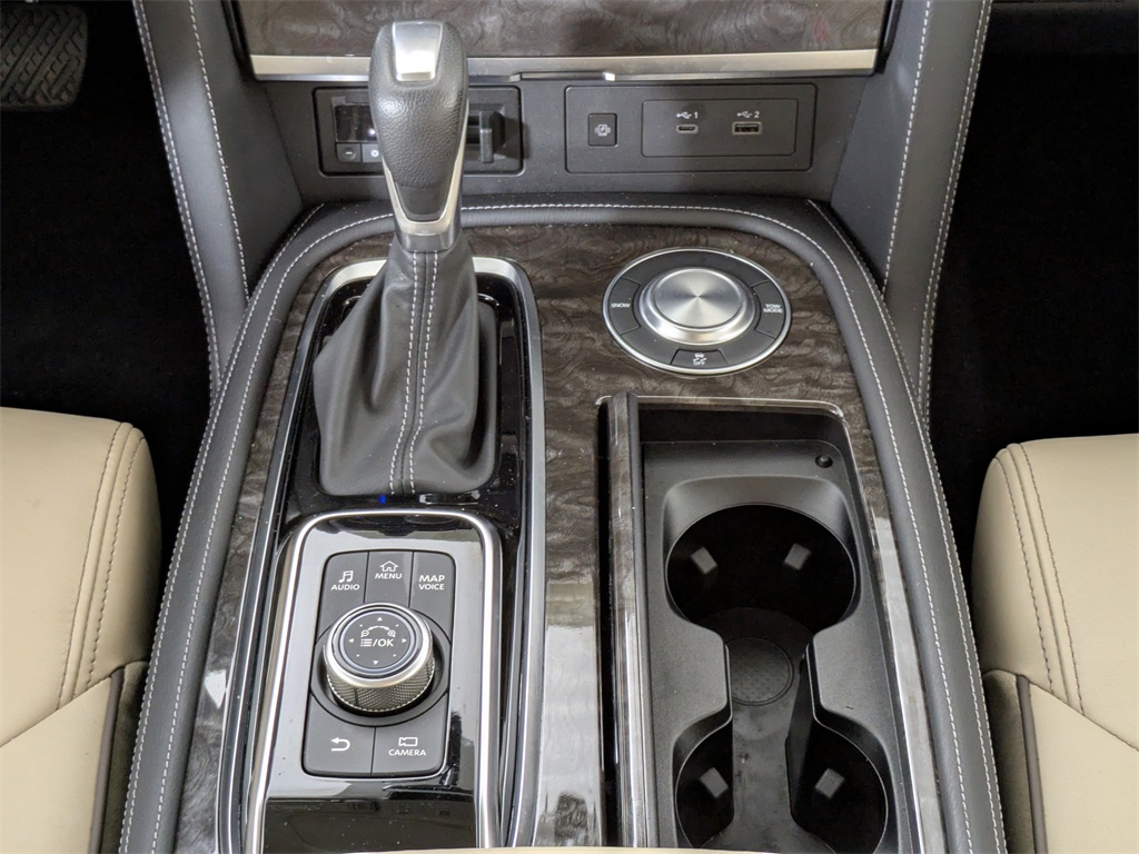 2024 Nissan Armada Platinum photo 16