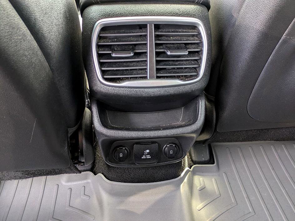 2020 Hyundai Santa Fe Limited photo 28