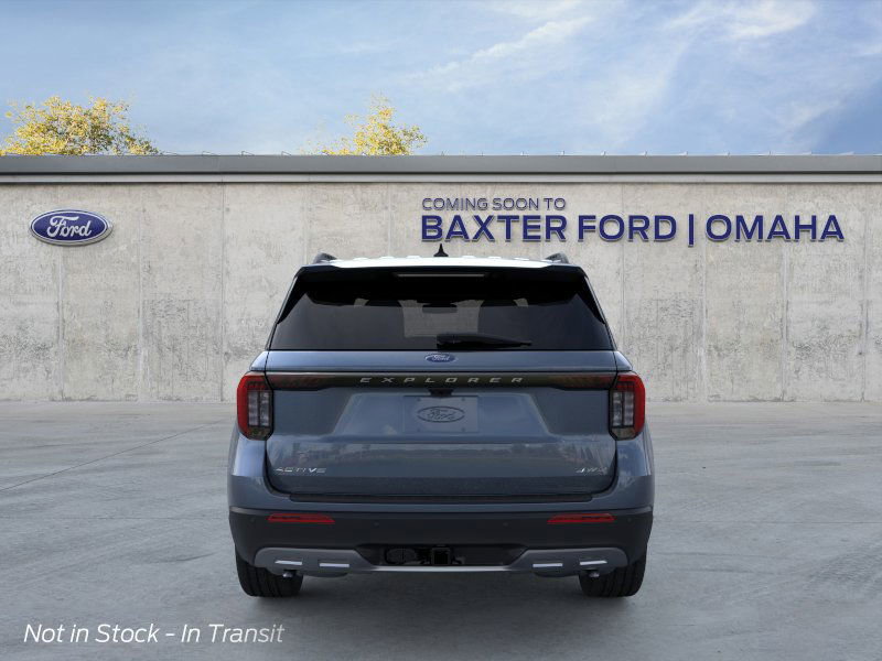 2025 Ford Explorer photo 18