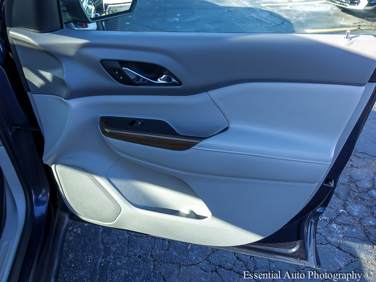 2018 GMC ACADIA - Image 20