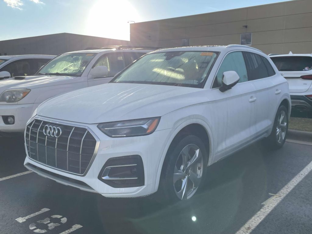 2021 Audi Q5 Premium Plus photo 2