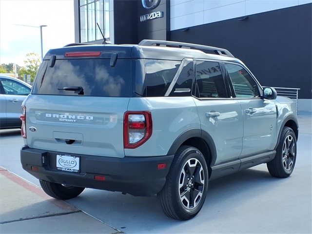 2022 Ford Bronco Sport Outer Banks photo 3