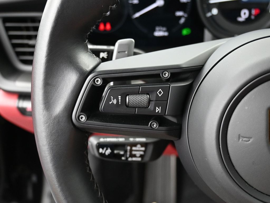 2024 Porsche 911 GTS photo 10