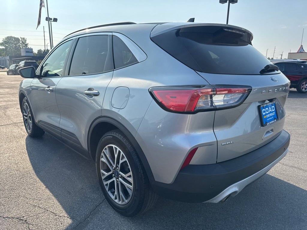 2021 Ford Escape SEL photo 4