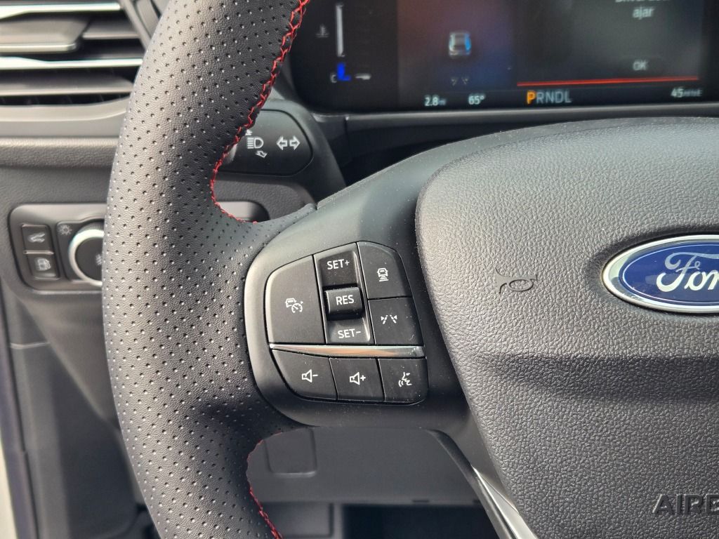 2025 Ford Escape Hybrid ST-Line Select photo 29