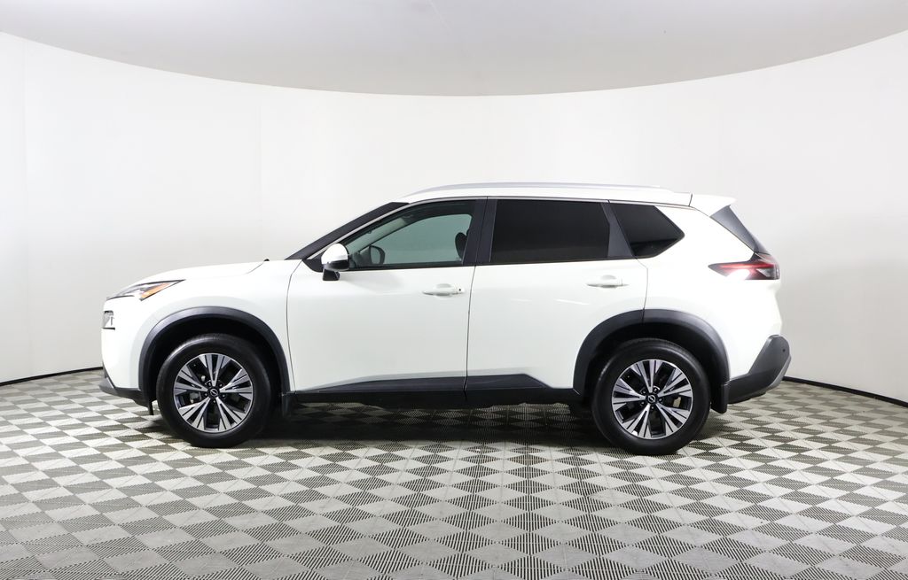 2023 Nissan Rogue SV photo 3