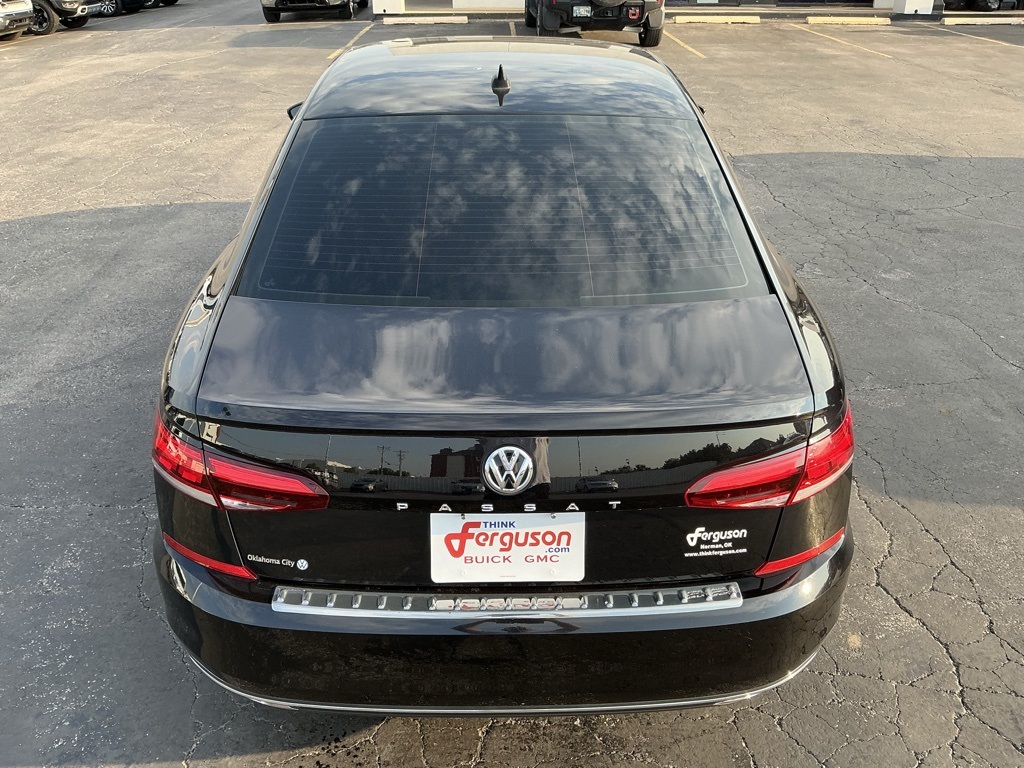 2021 Volkswagen Passat 2.0T SE photo 17