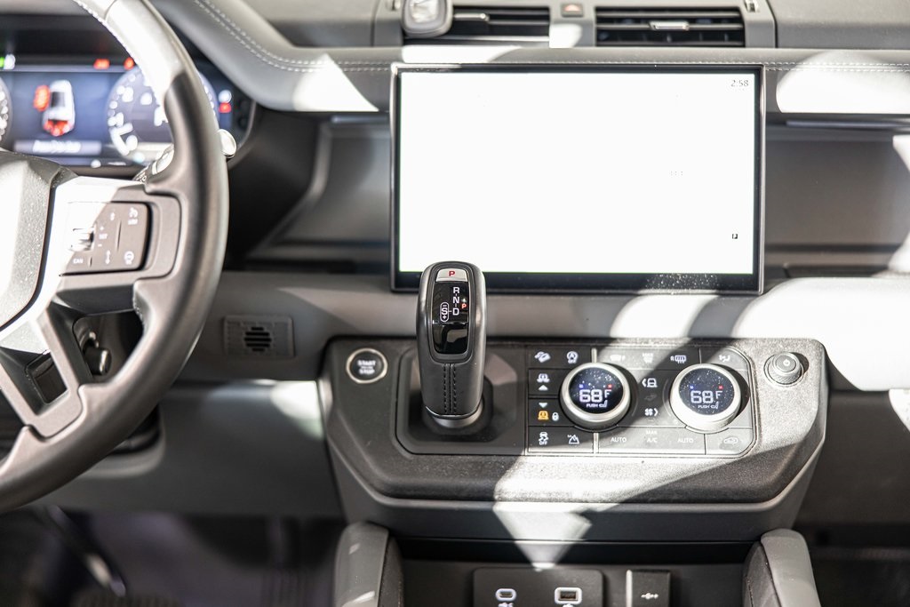 2024 LAND ROVER DEFENDER - Image 36