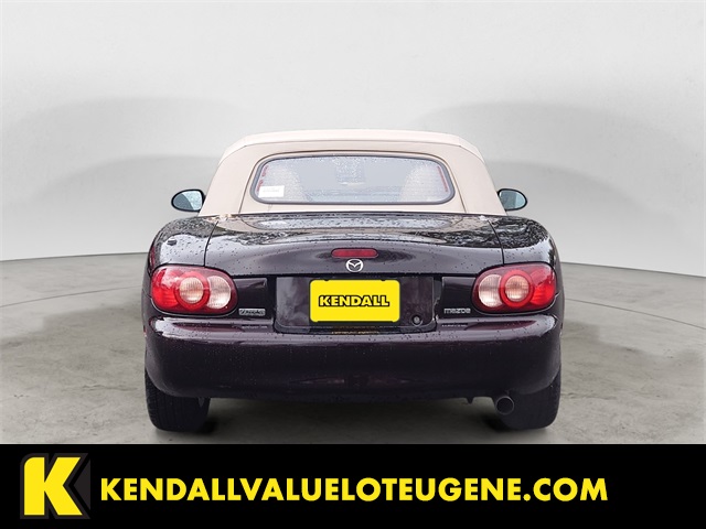 2004 Mazda MX-5 Miata Miata LS photo 4