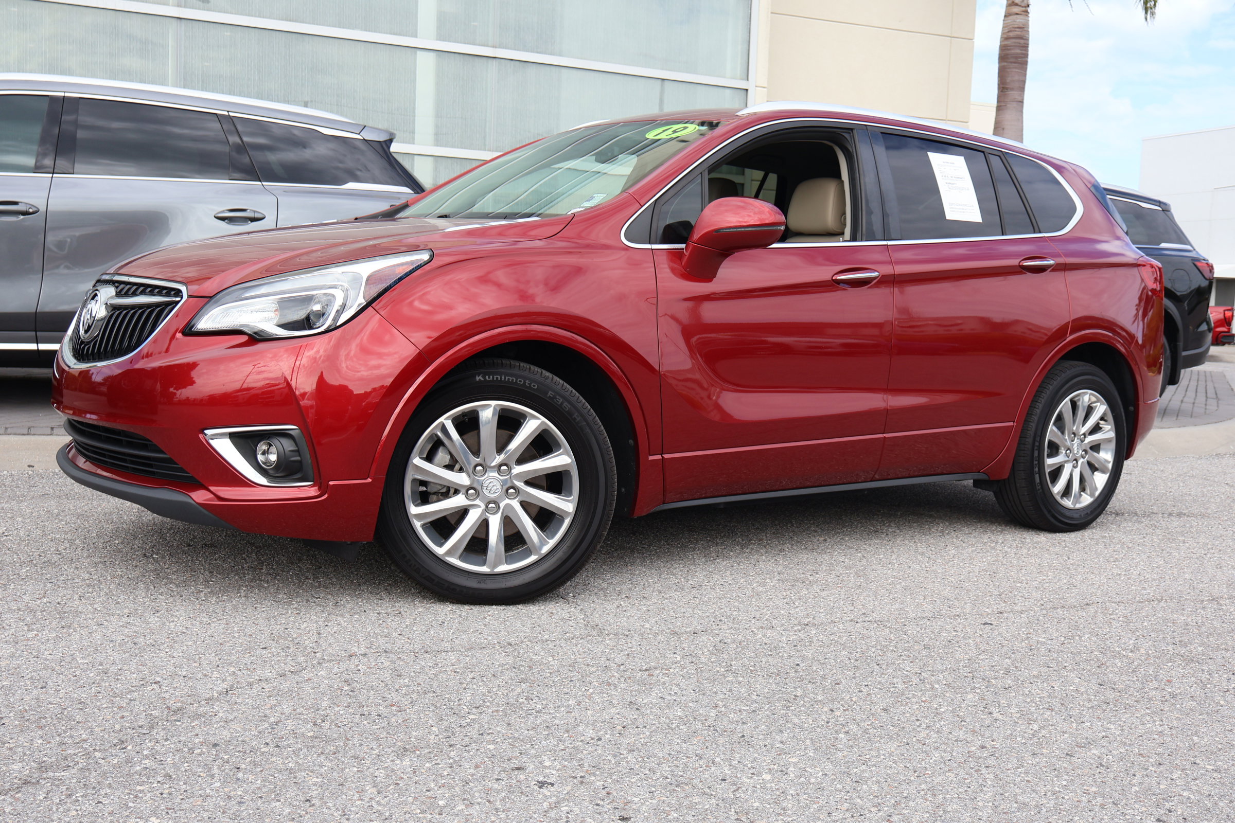 2019 Buick Envision Essence's photo