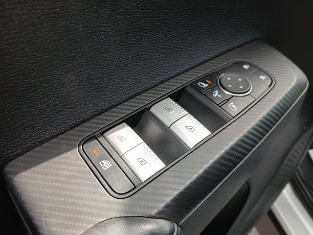 2024 Mitsubishi Outlander SE Black Edition photo 10