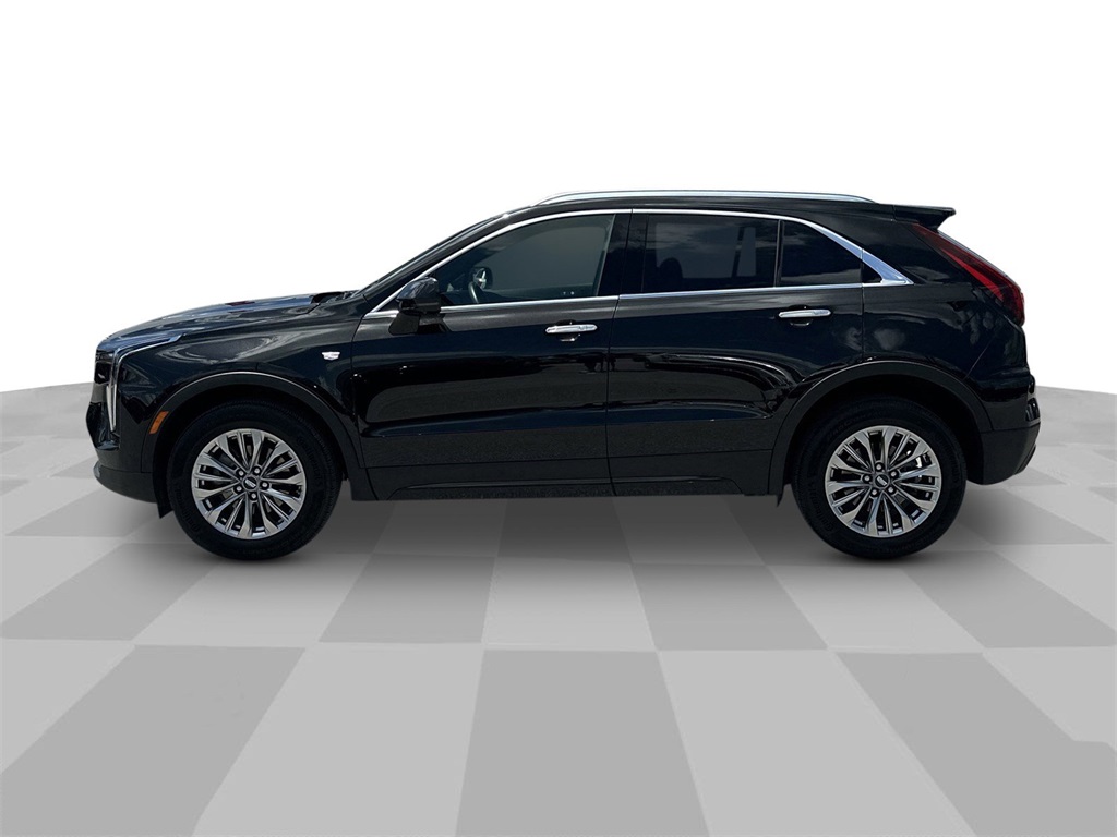 2025 Cadillac XT4 Premium Luxury photo 3