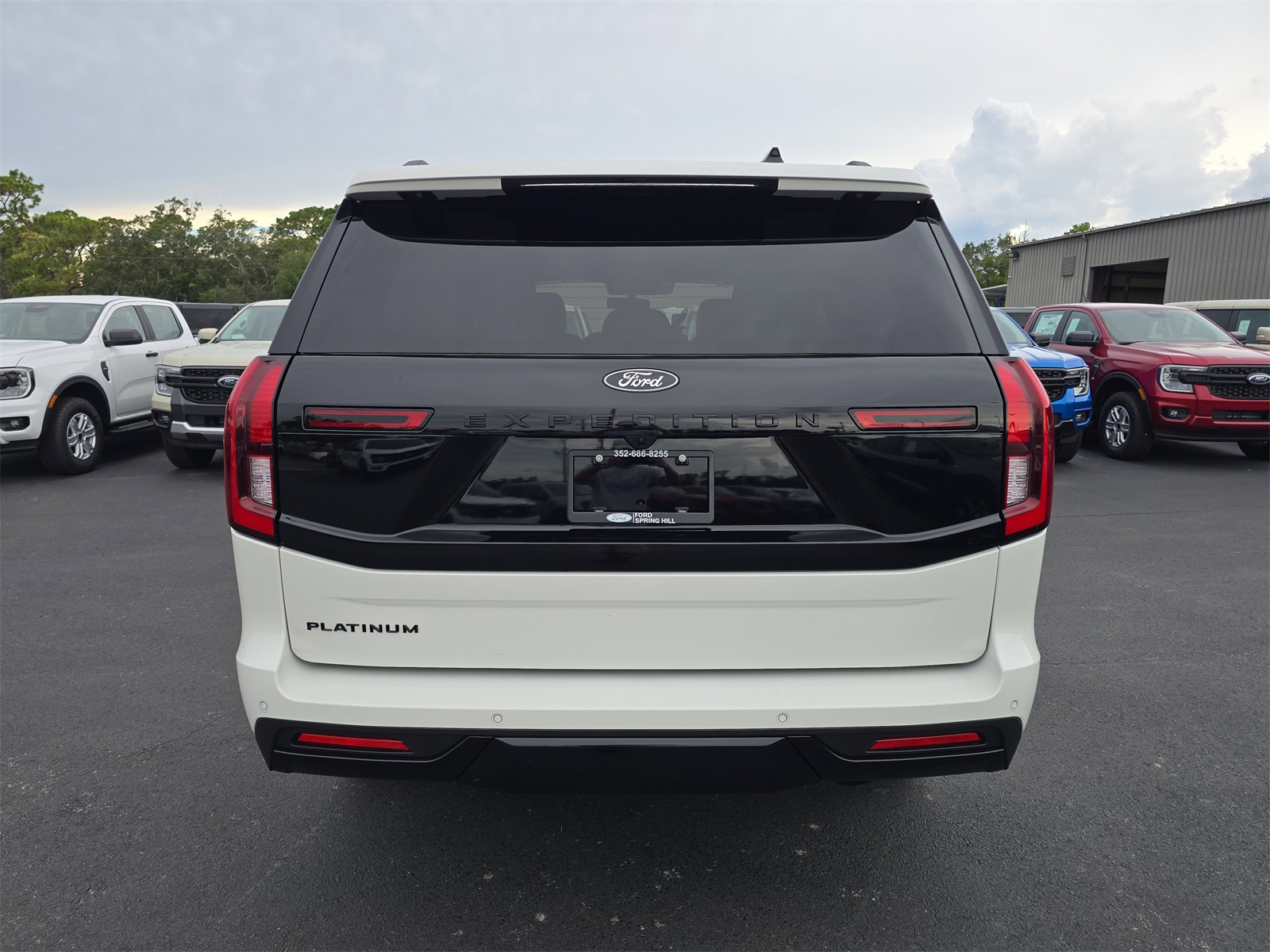 2025 Ford Expedition Platinum photo 4