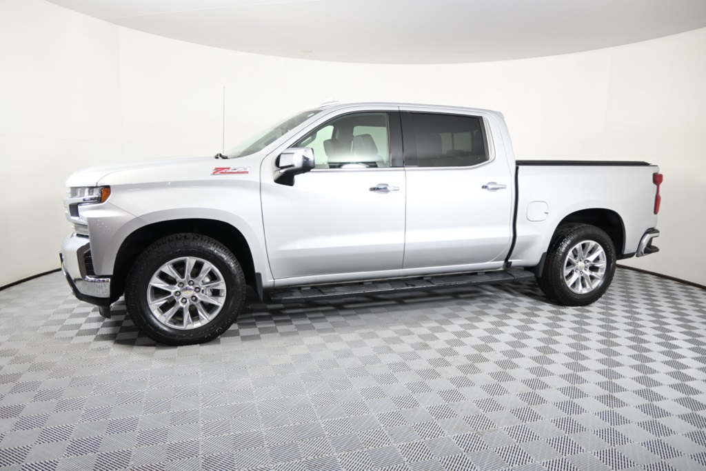 2021 Chevrolet Silverado 1500 LTZ photo 2