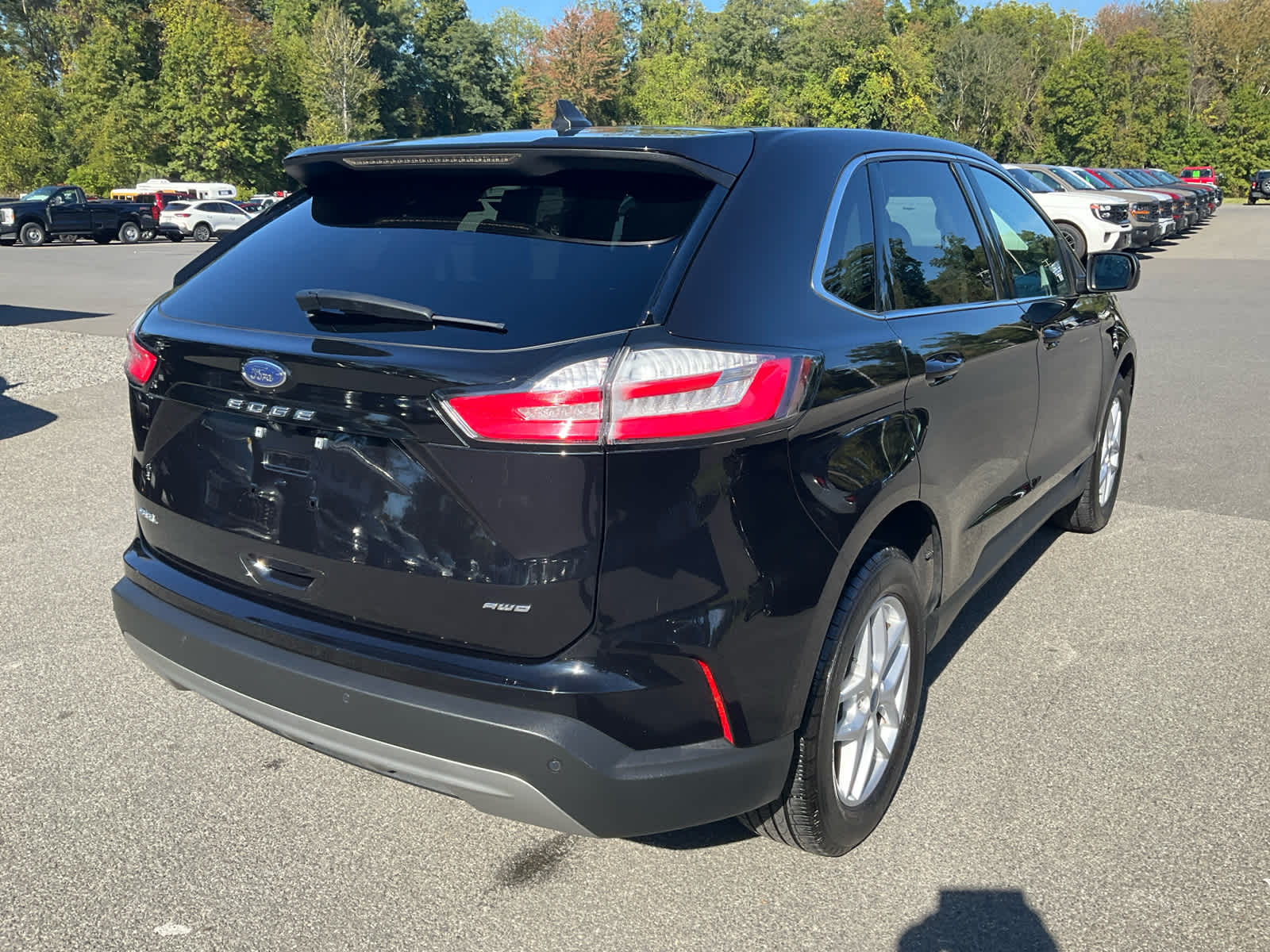 2022 Ford Edge SEL photo 3