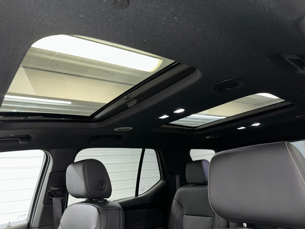 2023 Chevrolet Traverse Leather photo 3