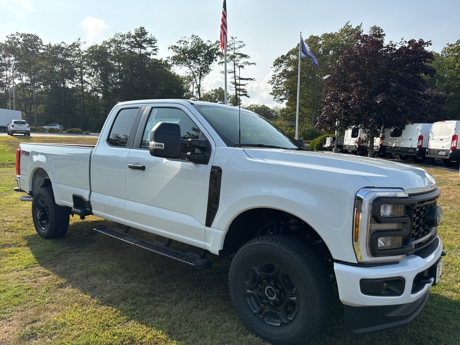 2026 Ford F-350 Super Duty XL's photo