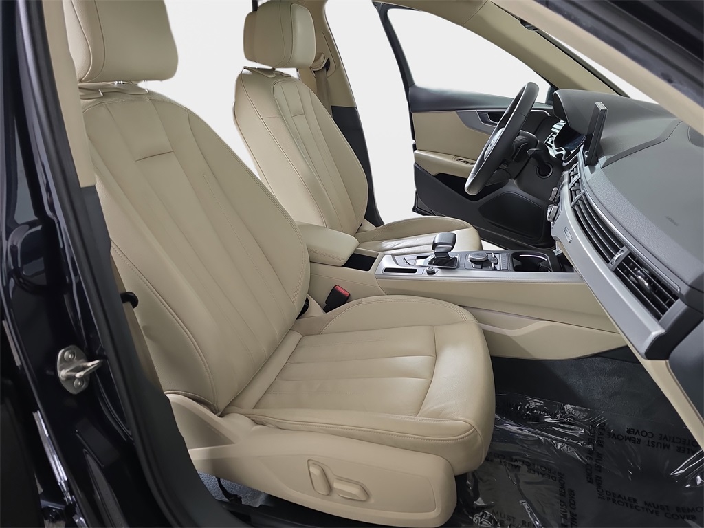 2017 Audi A4 2.0T Premium Quattro photo 9