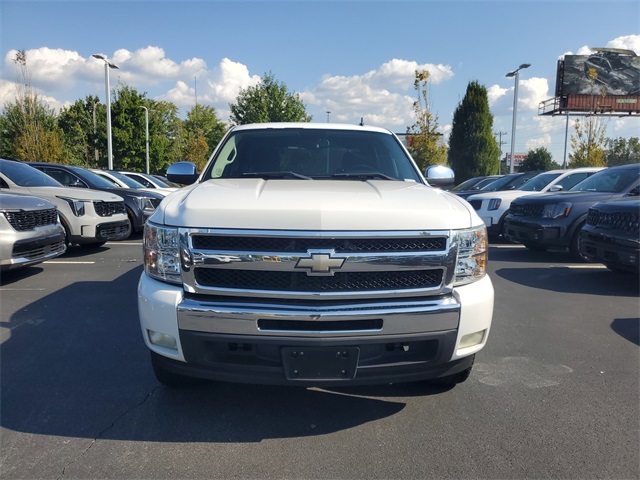 Used 2011 Chevrolet Silverado 1500 LT with VIN 3GCPCSE08BG120914 for sale in Cumming, GA