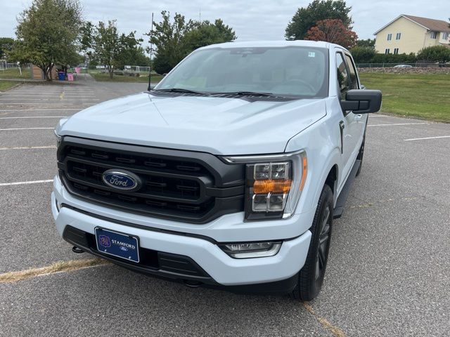 2022 Ford F-150 XLT photo 3