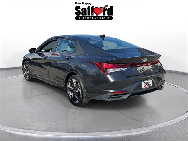 2023 Hyundai Elantra SEL Convenience photo 7