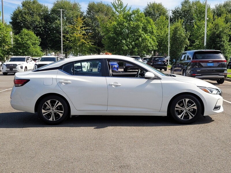 2023 Nissan Sentra SV photo 2