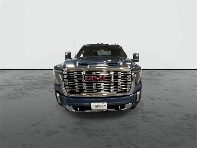 2026 Gmc Sierra 2500 HD Denali photo 3
