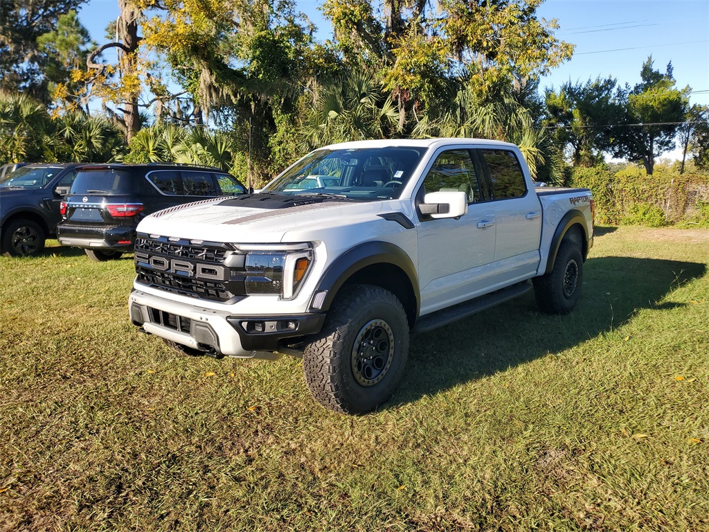 2025 Ford F-150 Raptor photo 4
