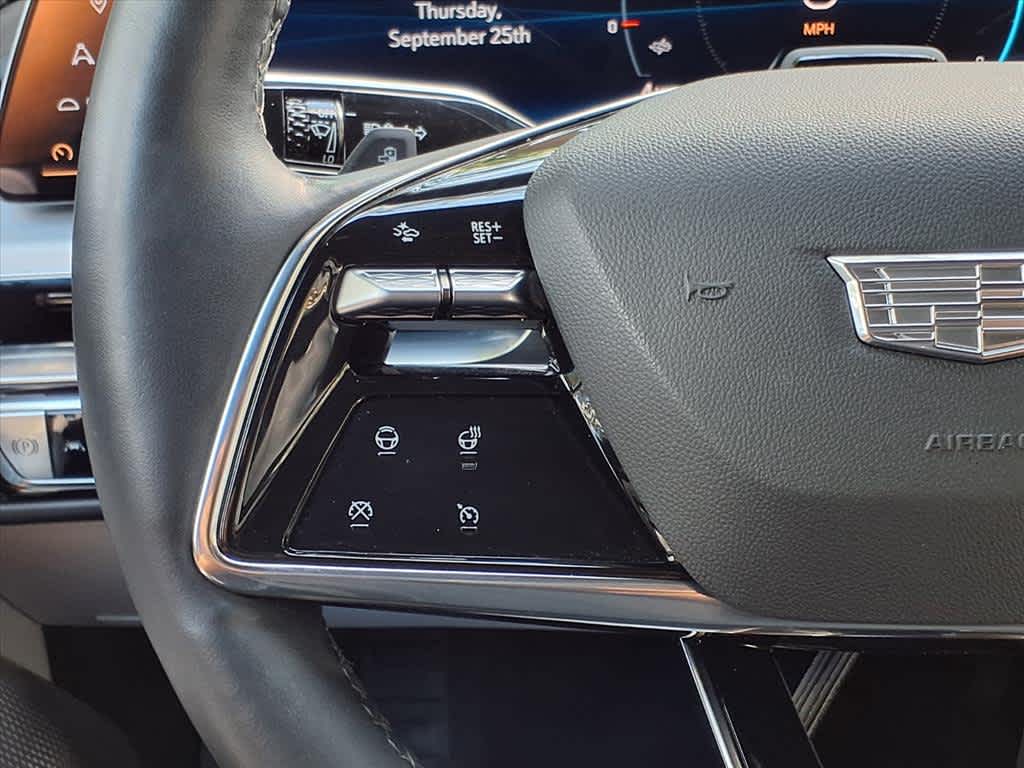 2024 Cadillac Lyriq Luxury photo 25