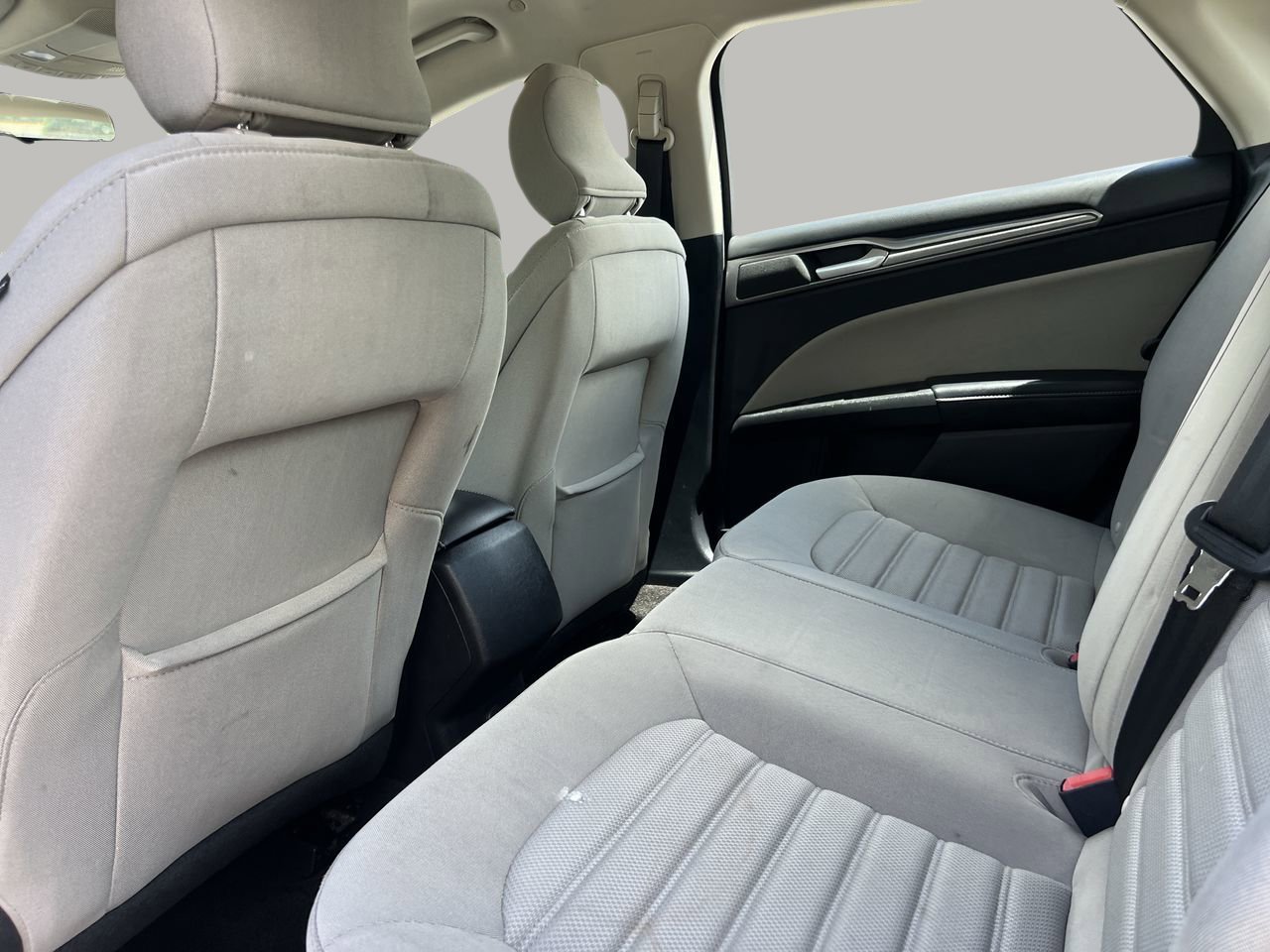 2017 Ford Fusion S Hybrid photo 15
