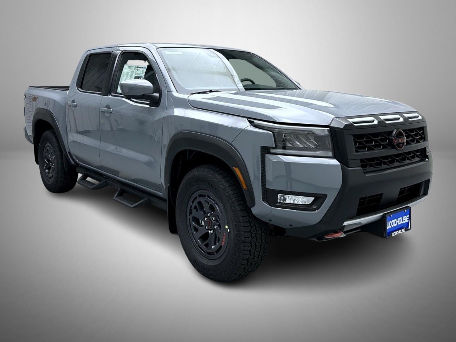 2026 Nissan Frontier PRO-4X photo 3