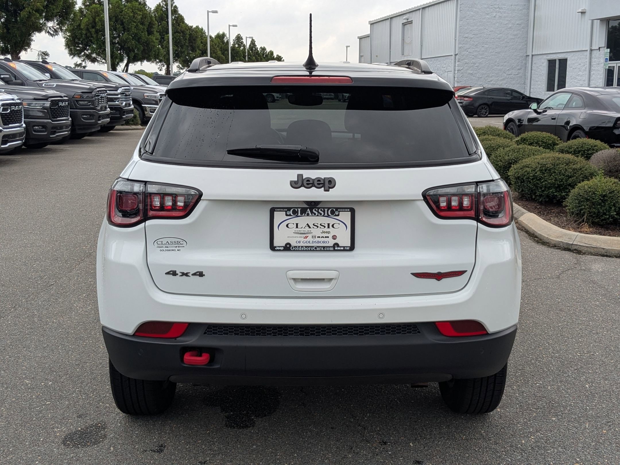 2023 Jeep Compass Trailhawk photo 6