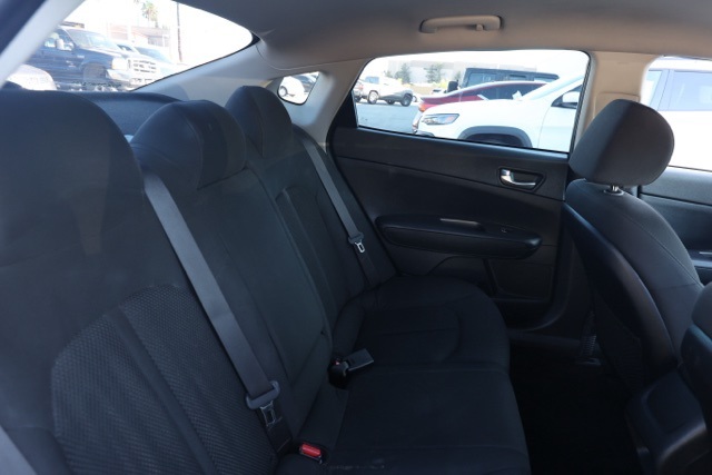 2020 Kia Optima LX photo 16