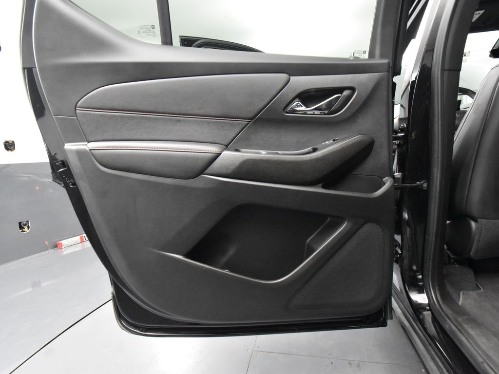 2023 Chevrolet Traverse RS photo 30