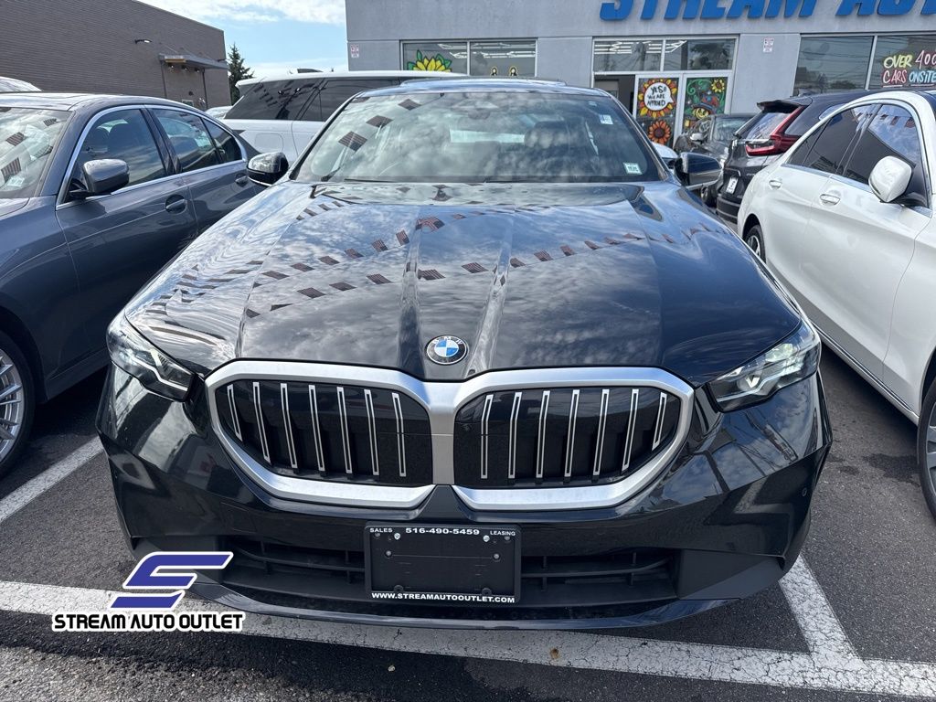 2024 Bmw 530i xDrive photo 2