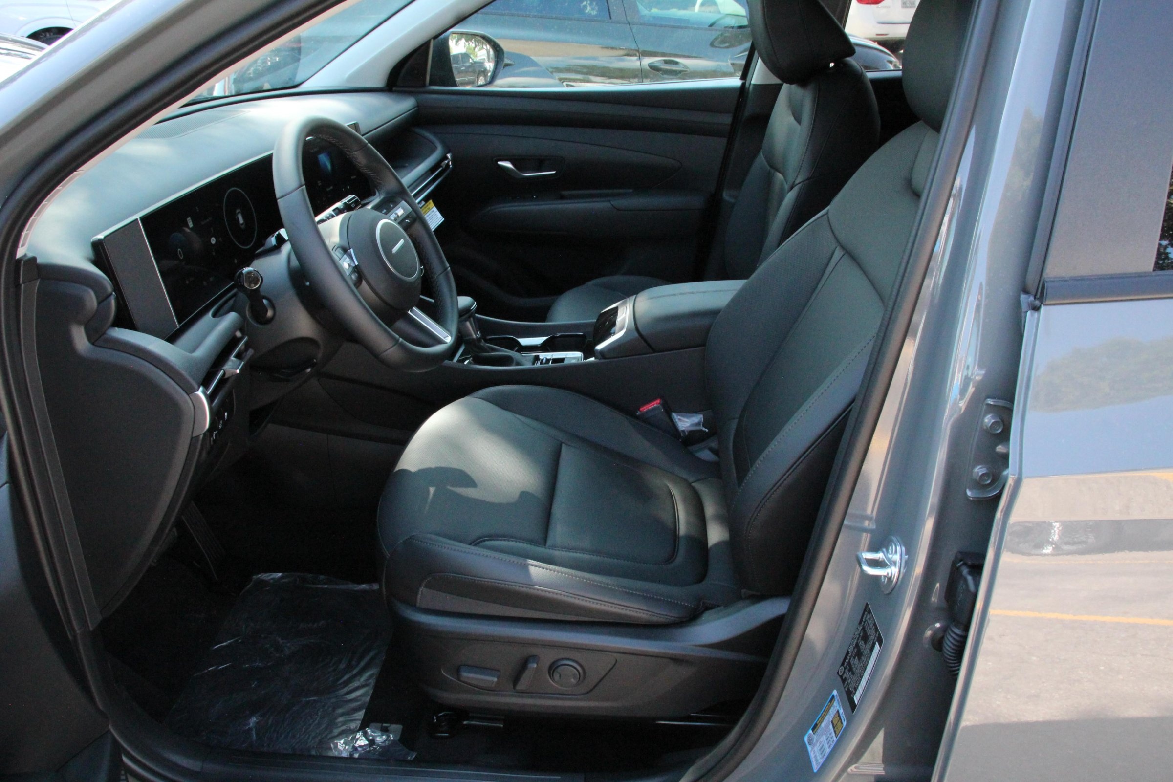 2026 Hyundai Tucson SEL Convenience photo 3