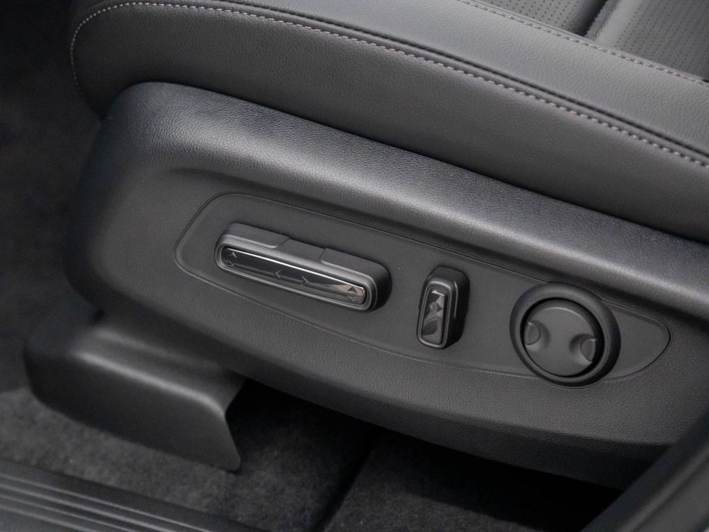 2026 Honda CR-V EX-L photo 13