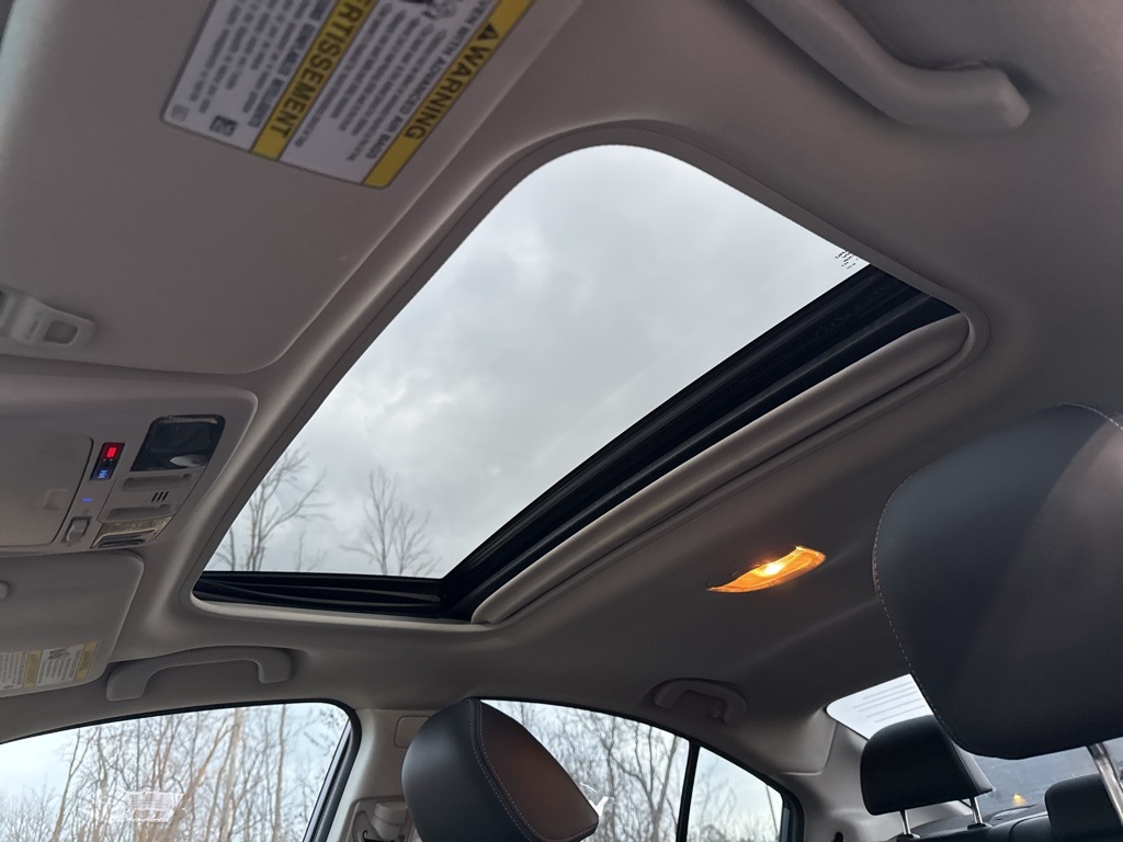 2016 Subaru Legacy 3.6R Limited photo 4